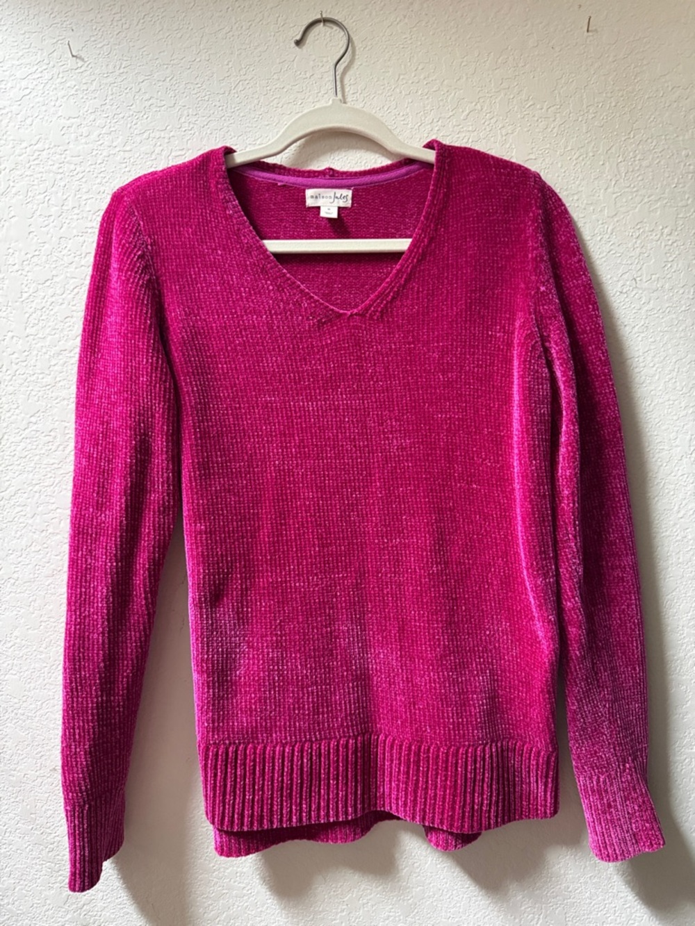 Women’s Fuchsia V-Neck Sweater